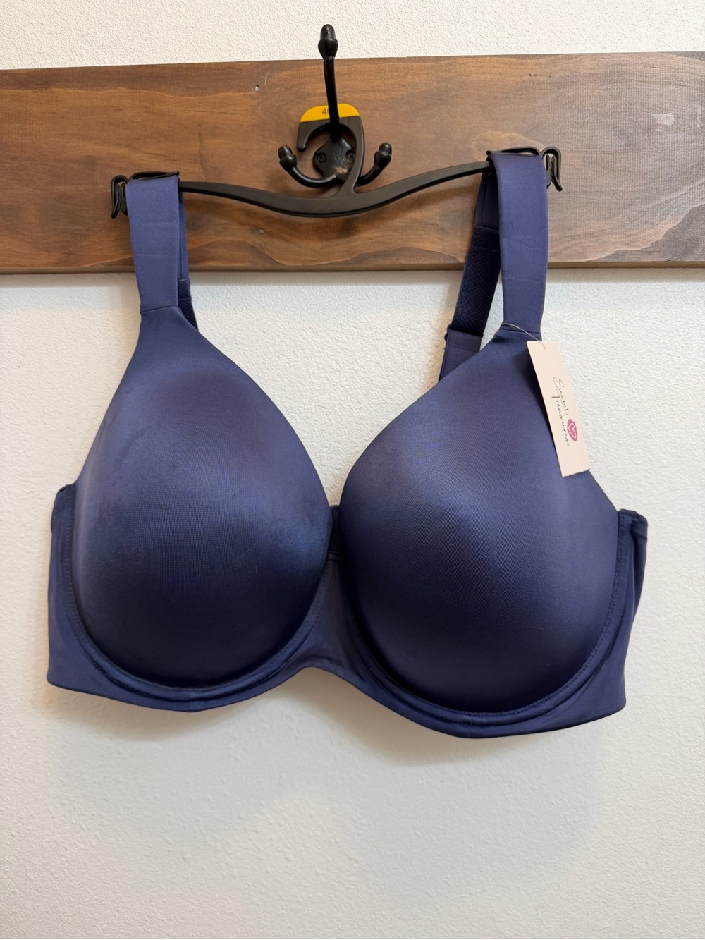 NEW 46DD T-Shirt Smooth Sheen Purple Bra